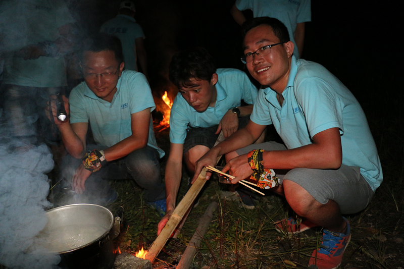 埋鍋造飯(1)_副本.jpg 埋鍋造飯(1)_副本.jpg